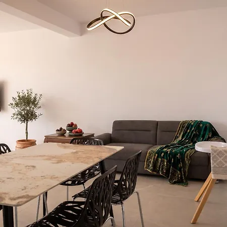 Rodia Ground Floor 2-br Garden