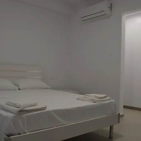 Rodia Ground Floor 2-br Garden Apartment